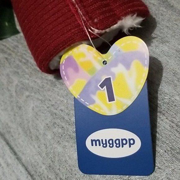 MYGGPP Red Nnit Faux Fur Baby Booties NEW Infant 0-6 Months - Picture 9 of 10